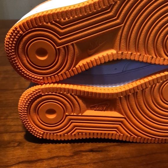 Nike by you women’s Air Force one white/orange - Picture 9 of 11